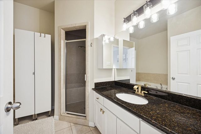 4411 Koehler Street E, Houston, TX 77007