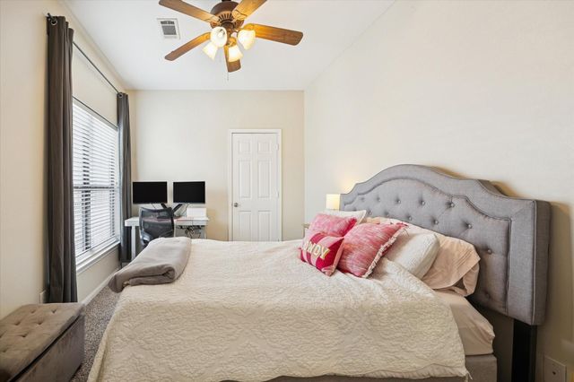 4411 Koehler Street E, Houston, TX 77007