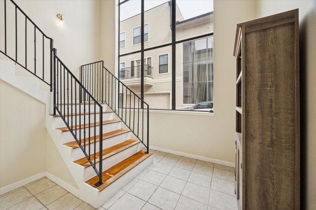 4411 Koehler Street E, Houston, TX 77007