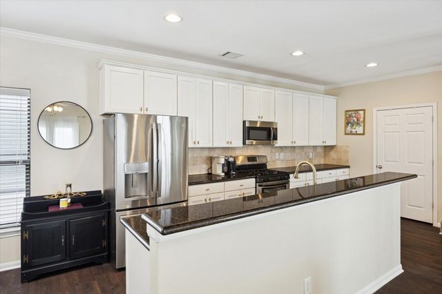 4411 Koehler Street E, Houston, TX 77007