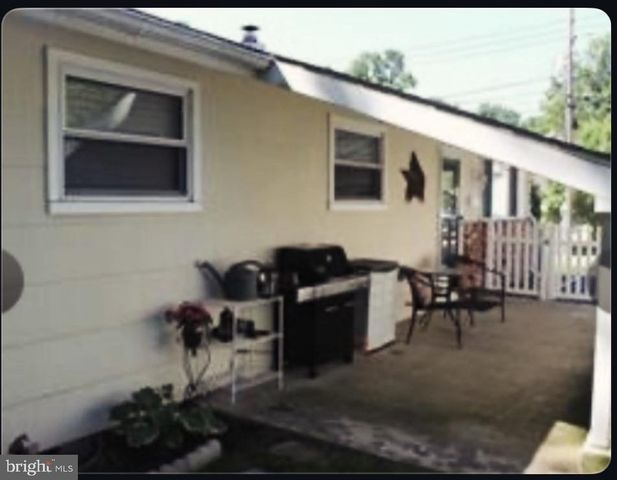 60 N OAKLAND AVE, Runnemede, NJ 08078