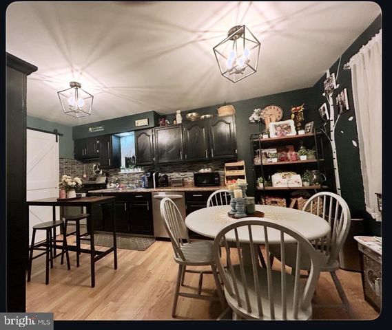 60 N OAKLAND AVE, Runnemede, NJ 08078