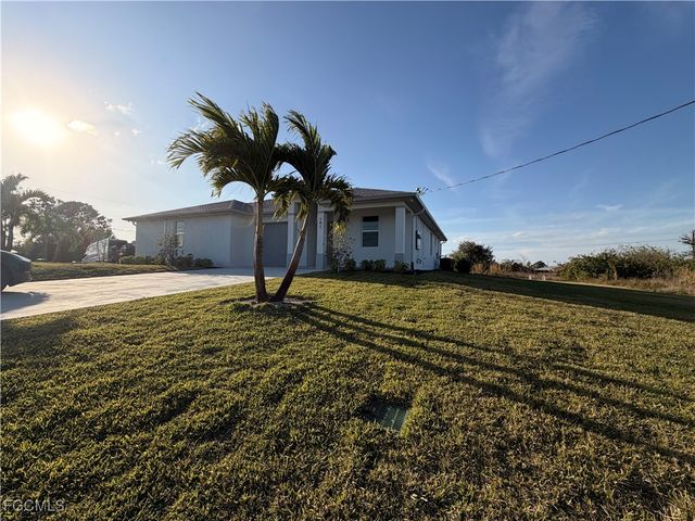 103 PENNFIELD ST, Lehigh Acres, FL 33974