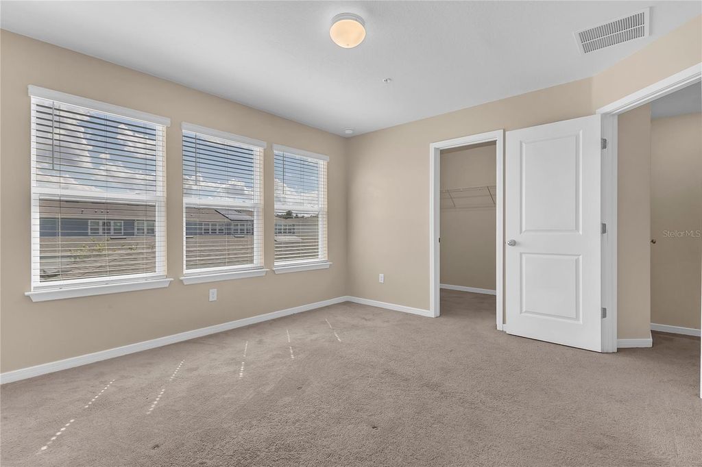 Image 17 of property listing at 9744 BROWN BURROW STREET, Orlando, FL 32829