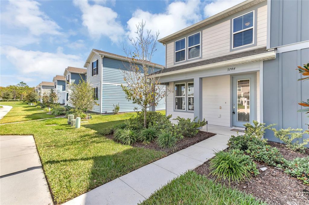 Image 3 of property listing at 9744 BROWN BURROW STREET, Orlando, FL 32829