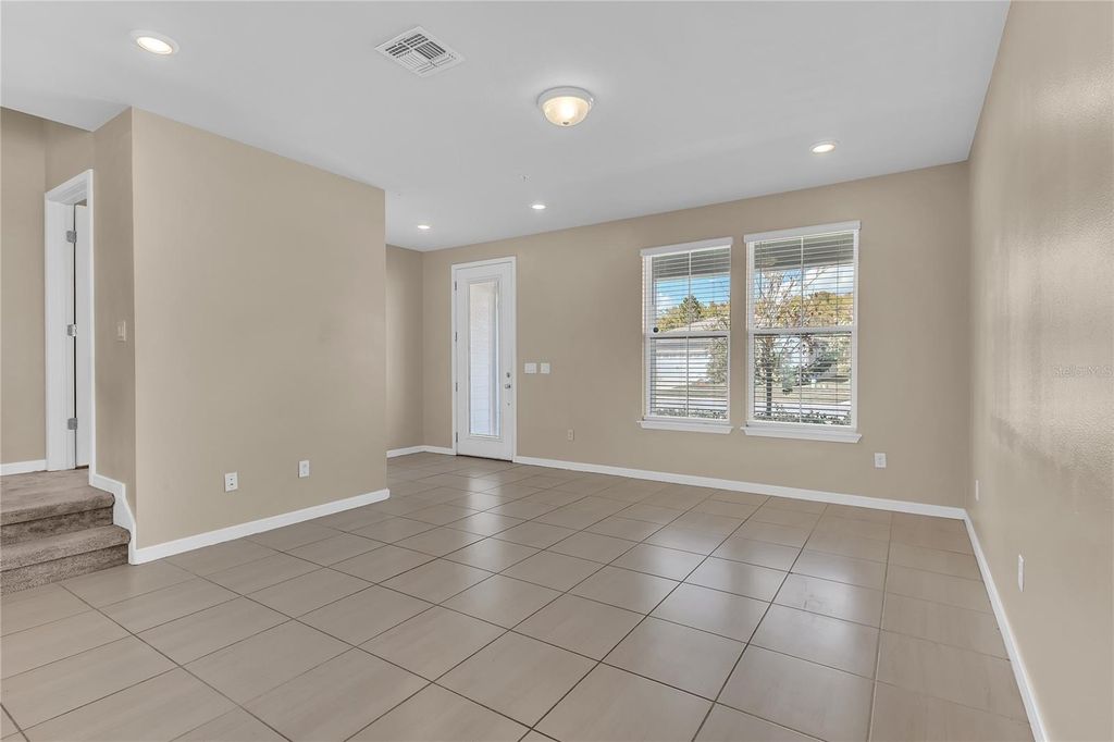 Image 6 of property listing at 9744 BROWN BURROW STREET, Orlando, FL 32829