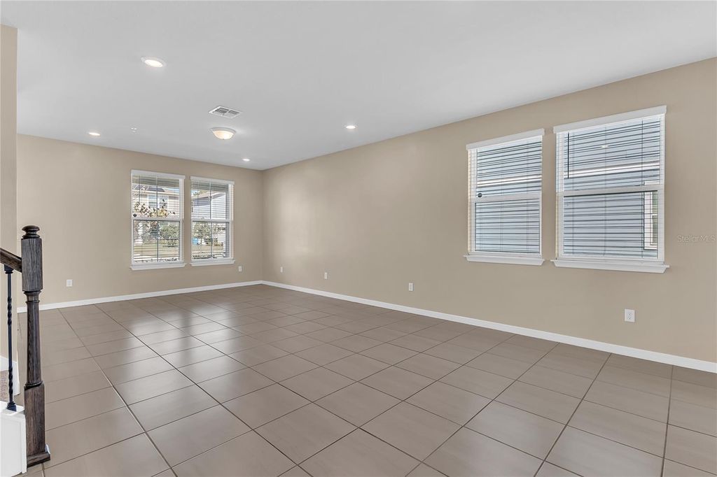 Image 8 of property listing at 9744 BROWN BURROW STREET, Orlando, FL 32829