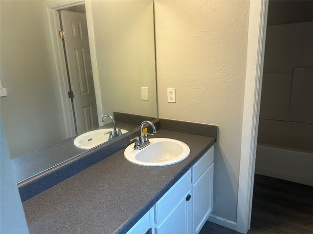 20334 Portland Avenue, Purcell, OK 73080