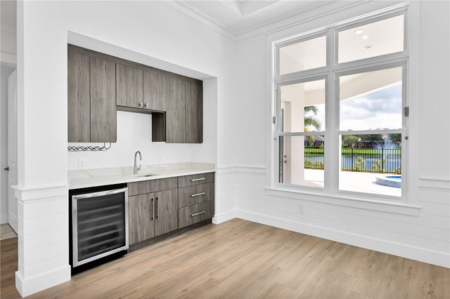 560 Stoney Brook Farm Court, Vero Beach, FL 32968