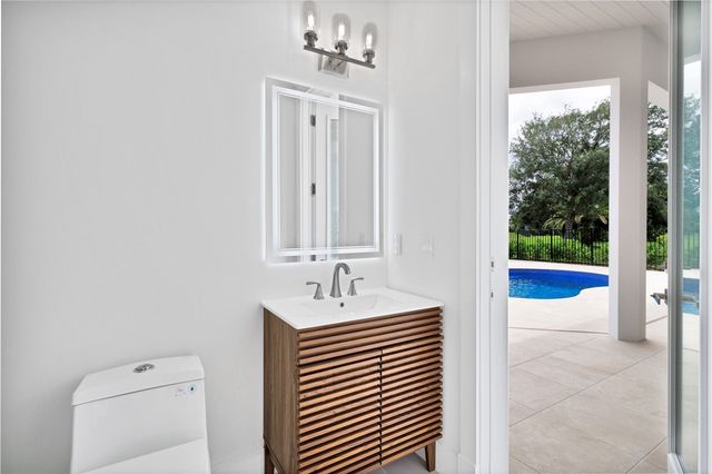 560 Stoney Brook Farm Court, Vero Beach, FL 32968