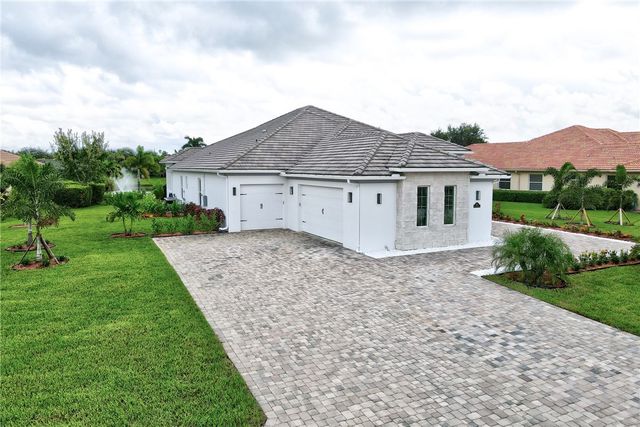 560 Stoney Brook Farm Court, Vero Beach, FL 32968