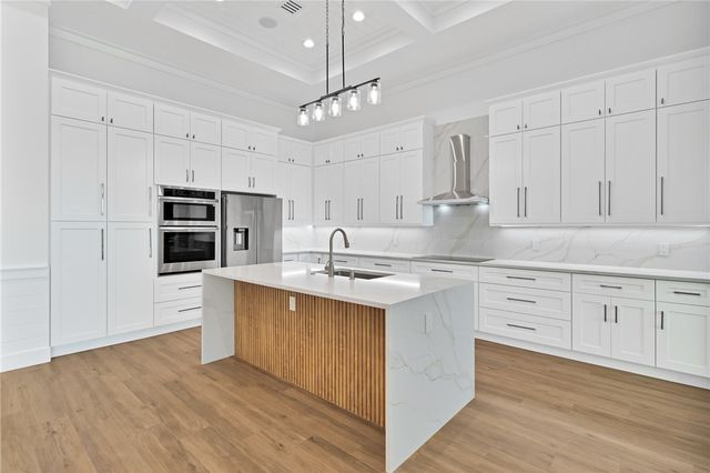 560 Stoney Brook Farm Court, Vero Beach, FL 32968