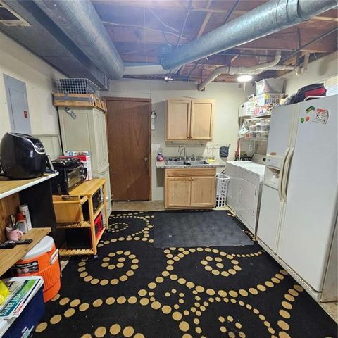 210 Winkfield, South Fulton, GA 30349