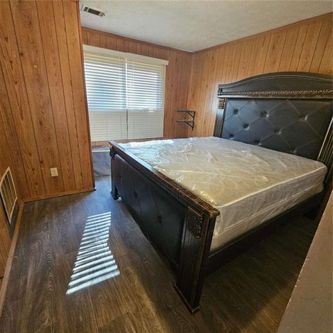 210 Winkfield, South Fulton, GA 30349