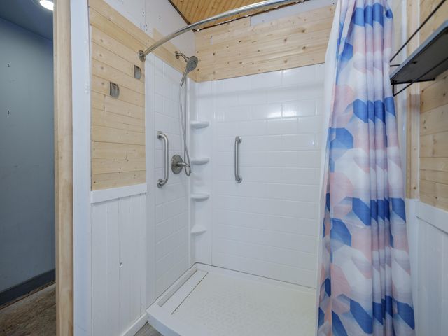 22431 Paulson Road, Gobles, MI 49055