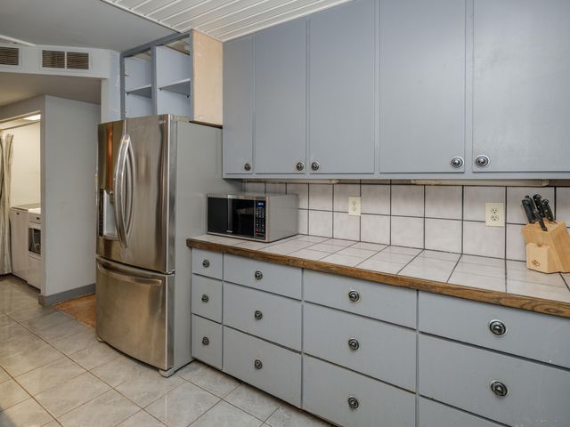 22431 Paulson Road, Gobles, MI 49055