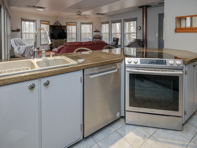 22431 Paulson Road, Gobles, MI 49055