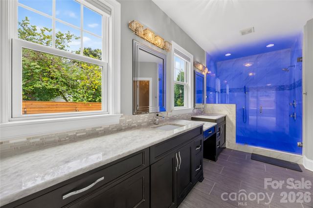 129 Aqua Drive, Mooresville, NC 28117