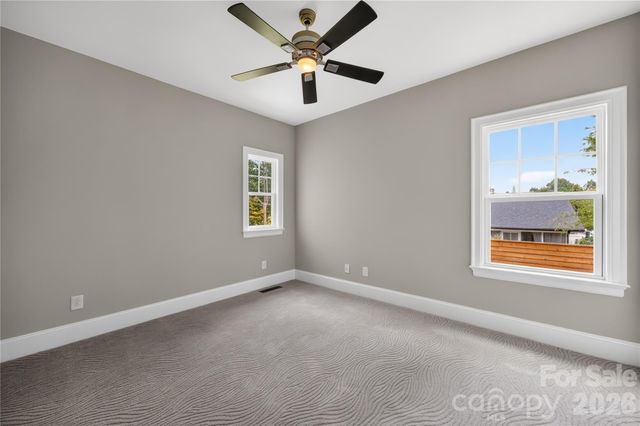 129 Aqua Drive, Mooresville, NC 28117