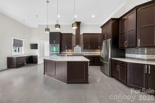 129 Aqua Drive, Mooresville, NC 28117