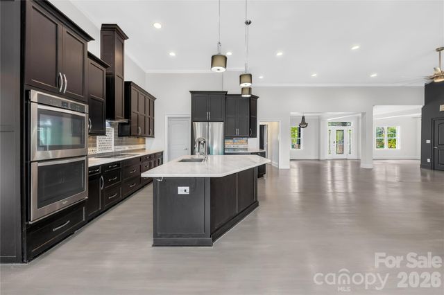 129 Aqua Drive, Mooresville, NC 28117