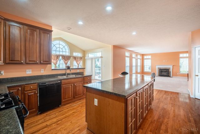 195 Brittony Woods Drive, Monroe, OH 45050