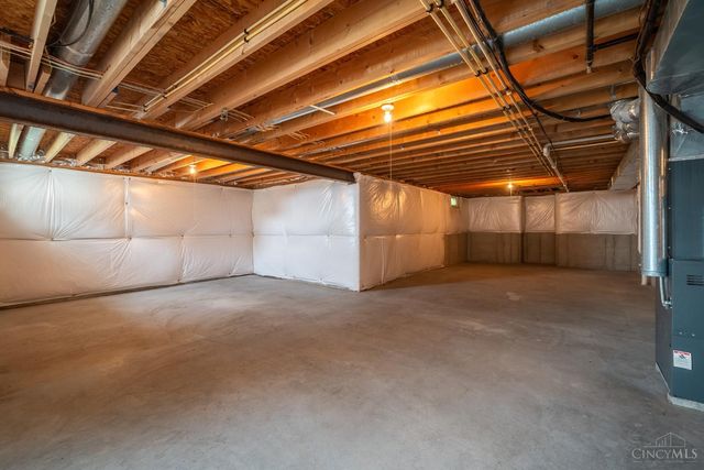 195 Brittony Woods Drive, Monroe, OH 45050