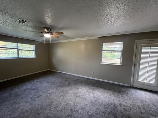 12501 County Line Road, Alexander, AR 72002