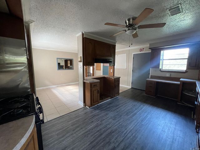 12501 County Line Road, Alexander, AR 72002