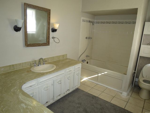 12501 County Line Road, Alexander, AR 72002