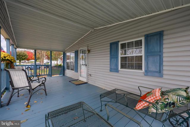 564 W CEDAR ST, Palmyra, PA 17078