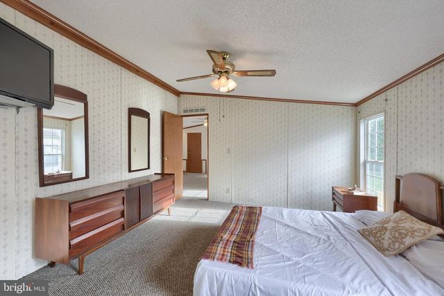 564 W CEDAR ST, Palmyra, PA 17078