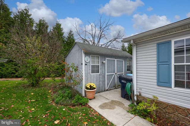 564 W CEDAR ST, Palmyra, PA 17078