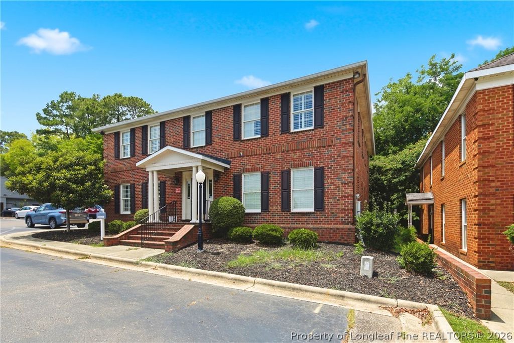2577 Ravenhill Drive, Fayetteville, NC 28303 — photo 2
