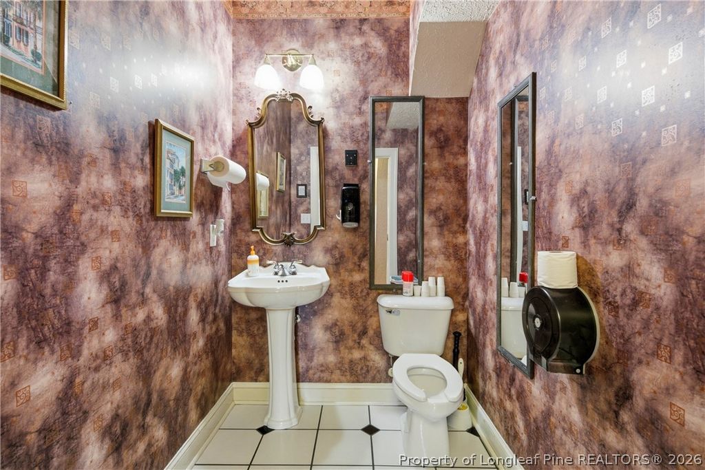2577 Ravenhill Drive, Fayetteville, NC 28303 — photo 32