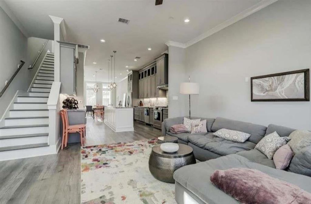 4630 Kermit Street B, Houston, TX 77009