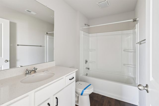 1016 35th Street SW, Altoona, IA 50009