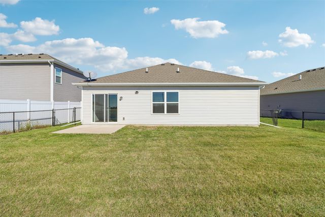 1016 35th Street SW, Altoona, IA 50009