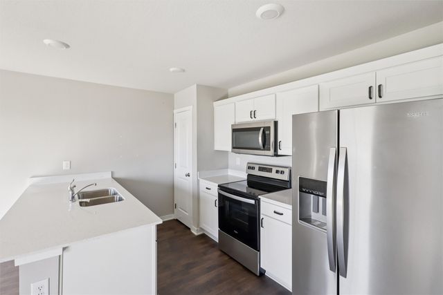 1016 35th Street SW, Altoona, IA 50009