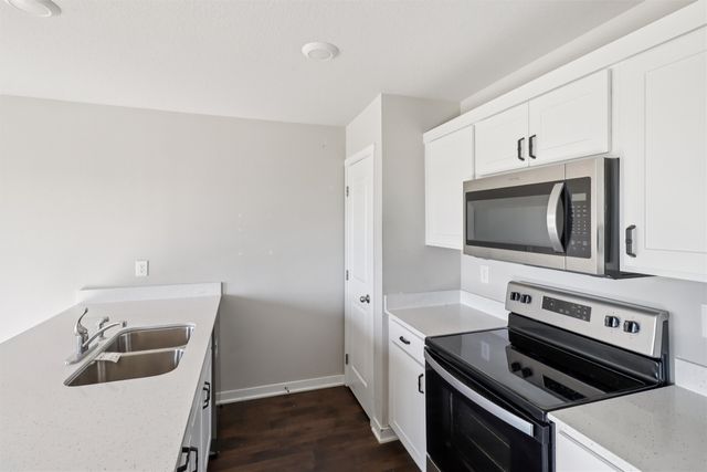 1016 35th Street SW, Altoona, IA 50009