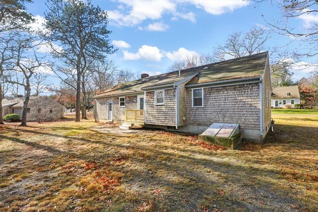 45 Pequot Road, Mashpee, MA 02469