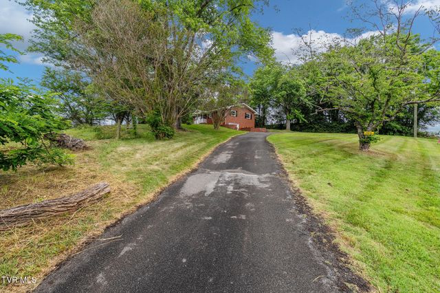 630 Briar Patch Lane, Greeneville, TN 37745