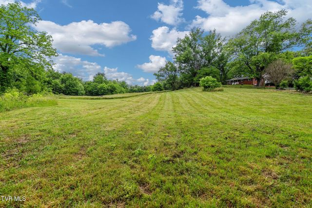630 Briar Patch Lane, Greeneville, TN 37745