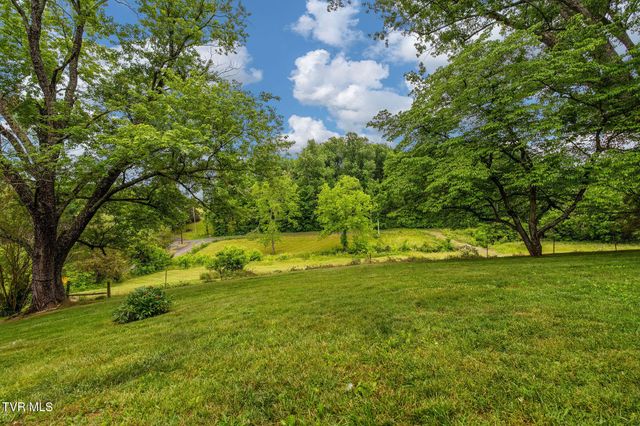 630 Briar Patch Lane, Greeneville, TN 37745