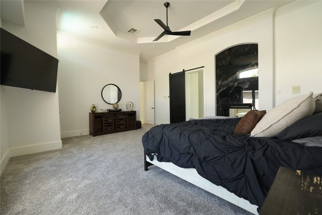 911 Walnut Falls Circle, Mansfield, TX 76063