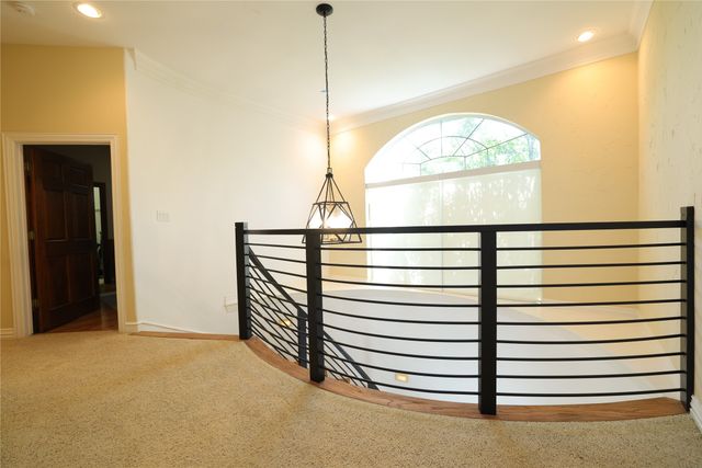 911 Walnut Falls Circle, Mansfield, TX 76063