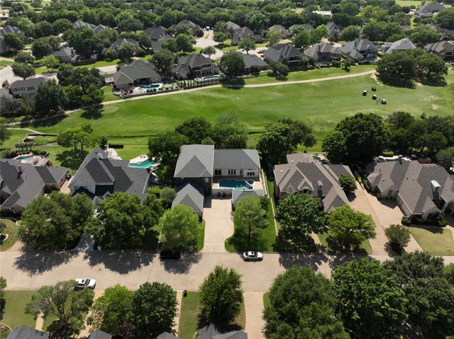 911 Walnut Falls Circle, Mansfield, TX 76063