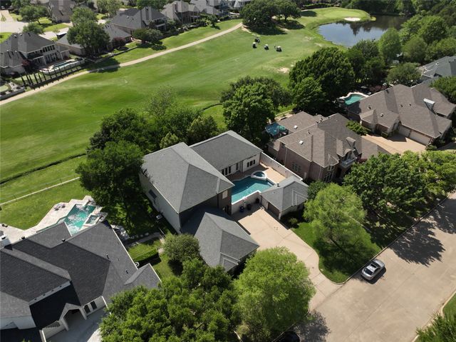 911 Walnut Falls Circle, Mansfield, TX 76063
