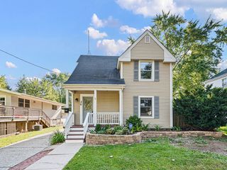 26 S 13th Street, St. Charles, IL 60174