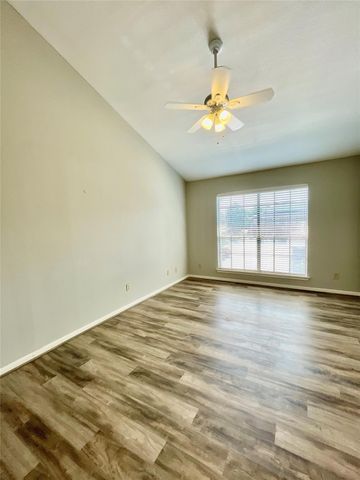2121 El Paseo Street 1709, Houston, TX 77054